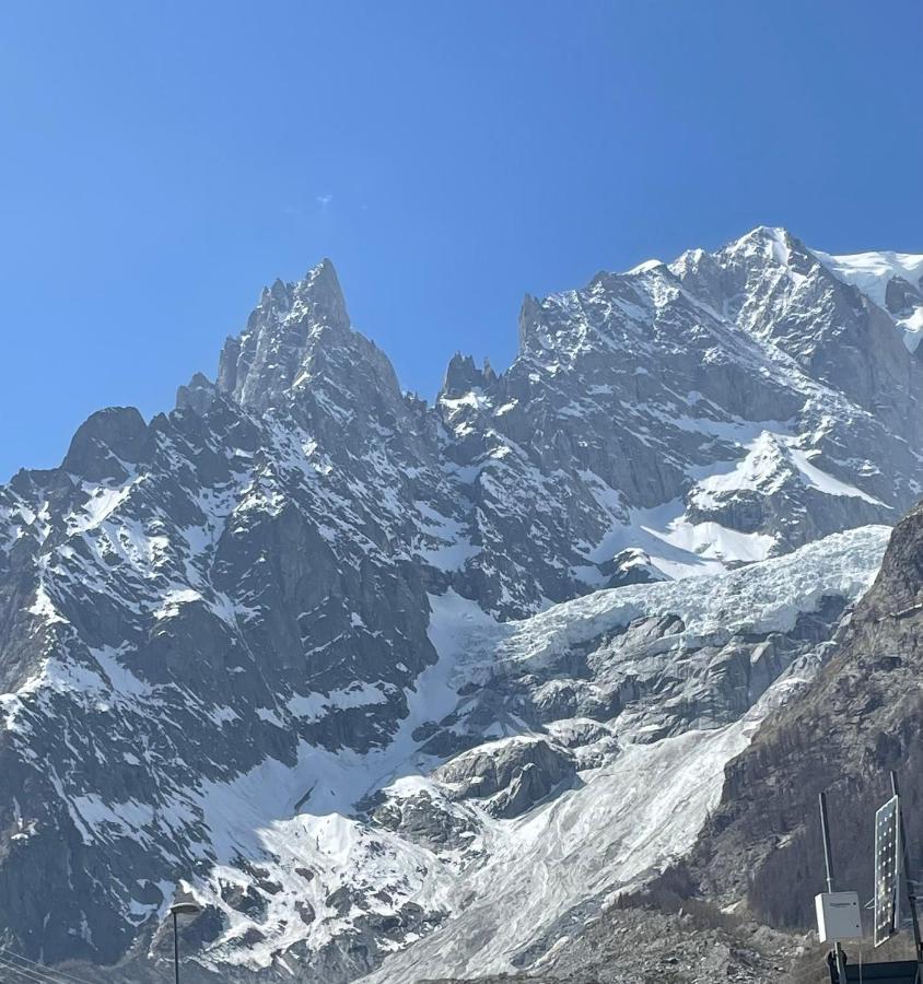 Courmayeur~Navetta Gratuita Per Il Centro+Impianti Eksteriør bilde